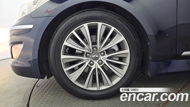Hyundai Genesis из Кореи Encar