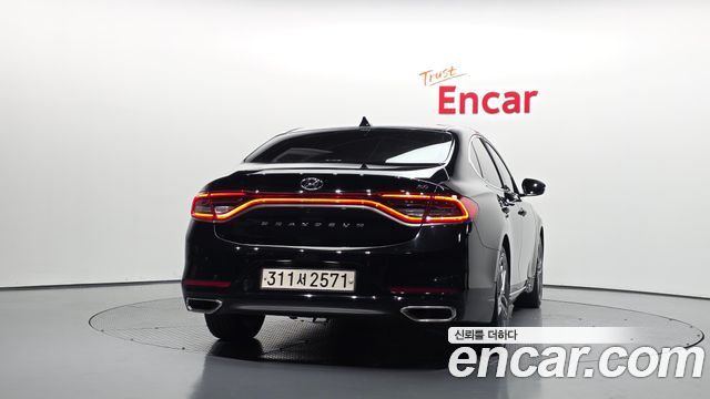 Hyundai Grandeur из Кореи Encar