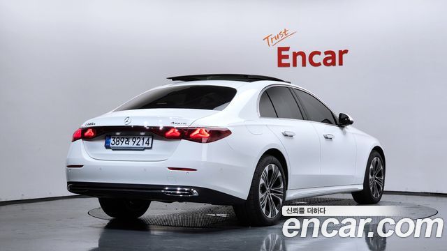 Mercedes-Benz E-Class из Кореи Encar