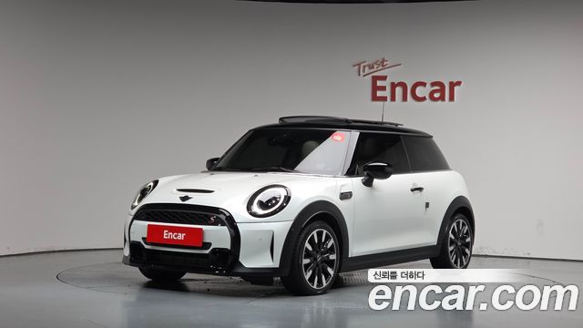 Mini Cooper Classic Launch Pack Third Generation — пробег 20 821 км — фото 1 из 5