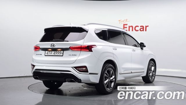 Hyundai Santafe Diesel 2.2 4WD Inspiration — пробег 34 370 км — фото 2 из 5
