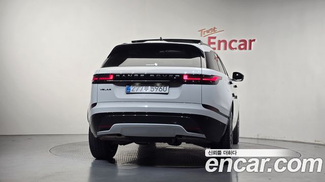 Land Rover Range Rover Velar 2.0 P250 Dynamic SE — пробег 10 965 км — фото 4 из 5