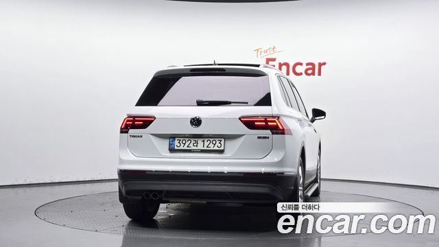 Volkswagen Tiguan 2.0 TDI 4Motion Prestige — пробег 87 419 км — фото 4 из 5