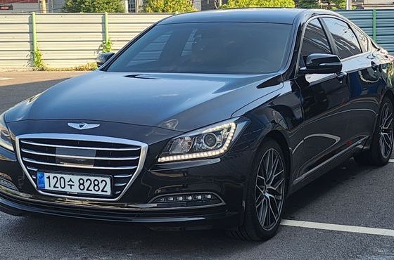 Hyundai Genesis G330 Premium AWD — пробег 210 000 км — фото 1 из 5