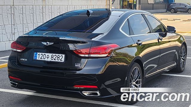 Hyundai Genesis G330 Premium AWD — пробег 210 000 км — фото 3 из 5