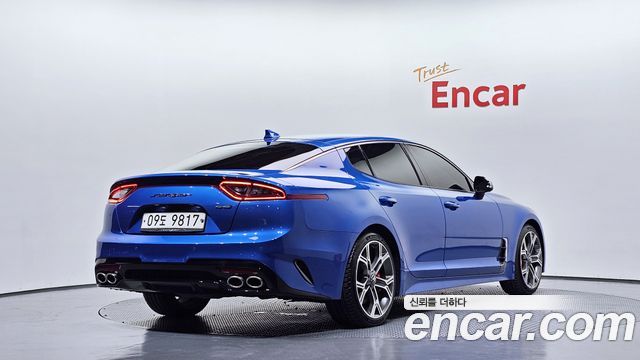 Kia Stinger 2.0 Turbo 2WD Platinum — пробег 98 368 км — фото 2 из 5