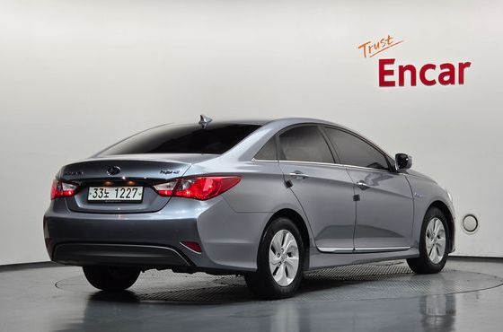 Hyundai Sonata 2.0 Smart — пробег 123 360 км — фото 2 из 5