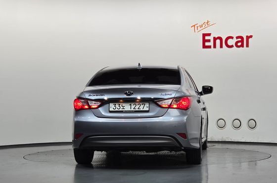 Hyundai Sonata 2.0 Smart — пробег 123 360 км — фото 4 из 5