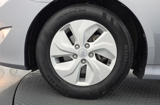 Hyundai Sonata 2.0 Smart — пробег 123 360 км — фото 5 из 5