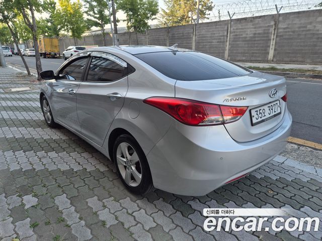 Hyundai AVANTE M16 GDI Premier — пробег 186 481 км — фото 4 из 5
