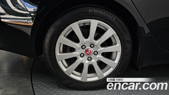 Jaguar XE из Кореи Encar