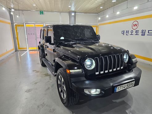 Jeep Wrangler 2.0 Overland 4Door 4xe — пробег 30 072 км — фото 1 из 5