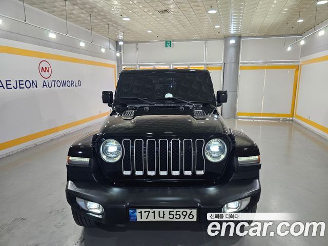 Jeep Wrangler 2.0 Overland 4Door 4xe — пробег 30 072 км — фото 2 из 5