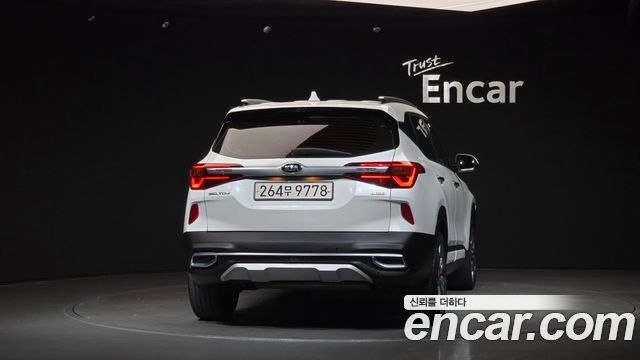Kia Seltos из Кореи Encar