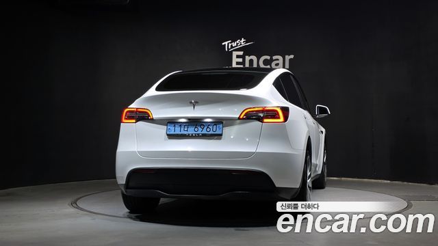 Tesla Model Y RWD — пробег 47 780 км — фото 4 из 5