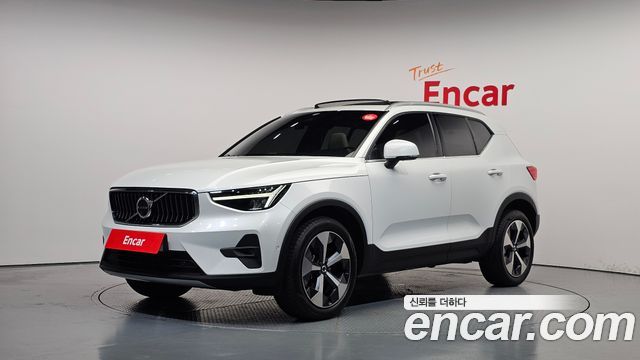 Volvo XC40 B4 Ultimate Bright — пробег 21 169 км — фото 1 из 5