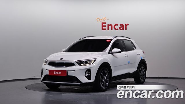Kia Stonic из Кореи Encar