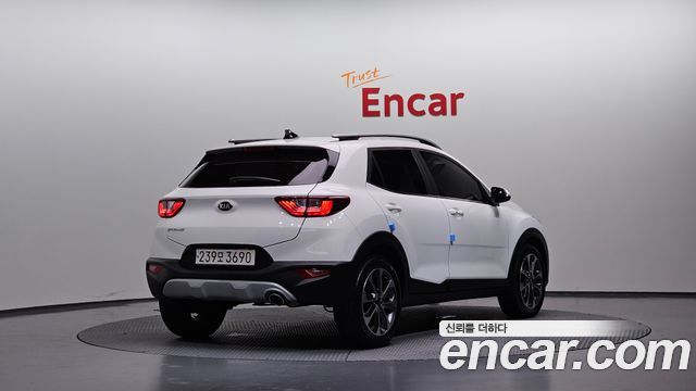 Kia Stonic из Кореи Encar