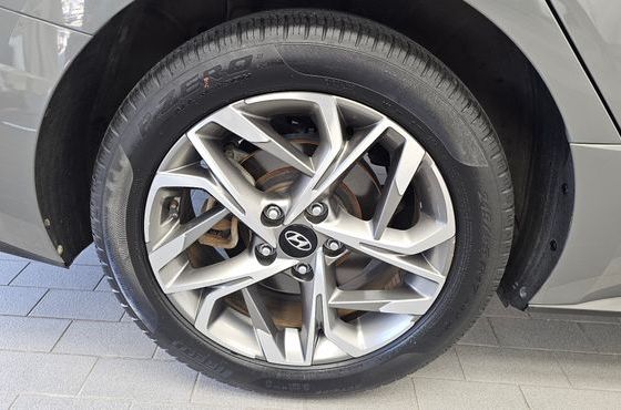 Hyundai Sonata 2.0 Premium Family — пробег 74 557 км — фото 5 из 5