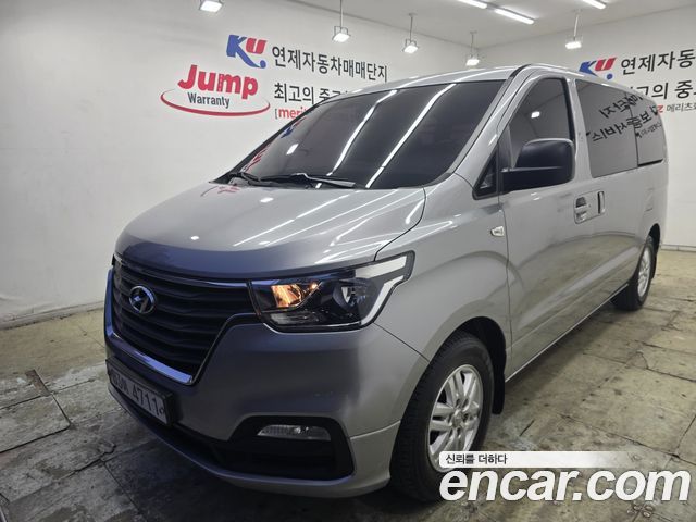 Hyundai Starex Van 3-Seater Smart — пробег 216 170 км — фото 1 из 5