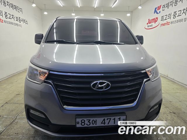 Hyundai Starex Van 3-Seater Smart — пробег 216 170 км — фото 2 из 5