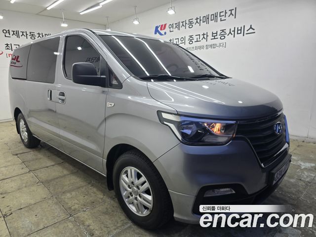 Hyundai Starex Van 3-Seater Smart — пробег 216 170 км — фото 3 из 5