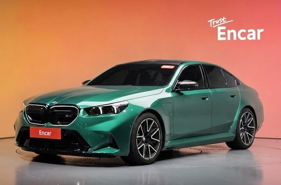 BMW M5 M5 Sedan — пробег 4 421 км — фото 1 из 5