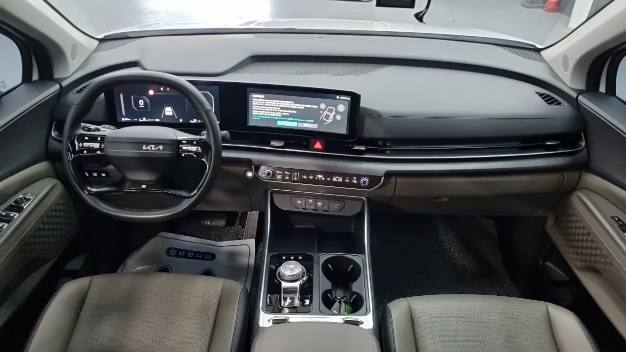 Kia Carnival HEV 9seater Nobless — пробег 12 500 км — фото 5 из 5