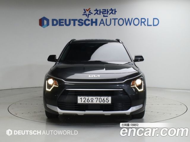 Kia Niro Prestige — пробег 53 239 км — фото 3 из 5