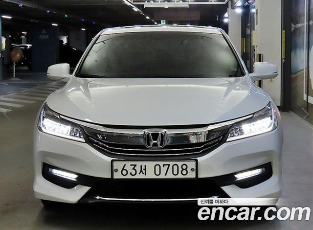 Honda Accord 2.4 9th — пробег 71 221 км — фото 2 из 5