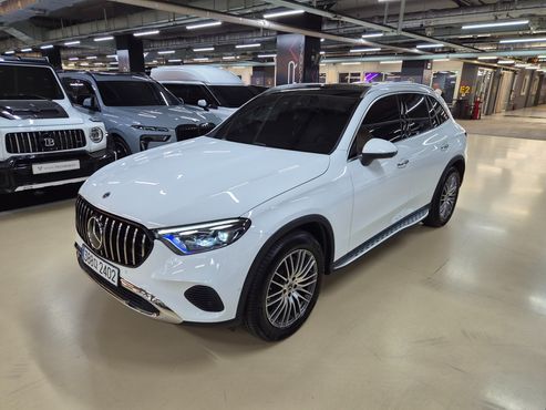 Mercedes-Benz GLC-Class GLC 300 4MATIC Avantgarde — пробег 9 736 км — фото 1 из 5