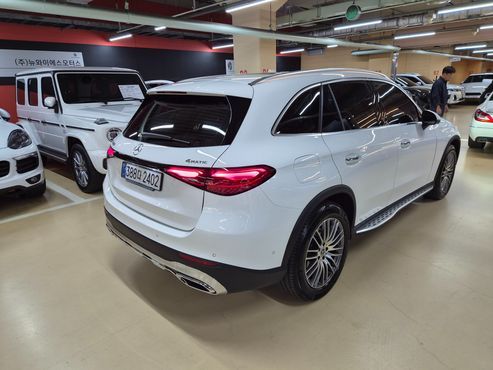 Mercedes-Benz GLC-Class GLC 300 4MATIC Avantgarde — пробег 9 736 км — фото 4 из 5