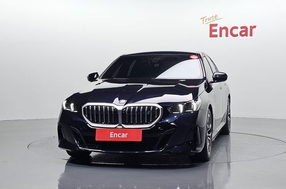 BMW i5 eDrive 40 M Sport — пробег 35 150 км — фото 3 из 5