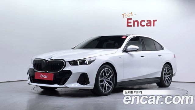 BMW i5 eDrive 40 M Sport — пробег 33 711 км — фото 1 из 5