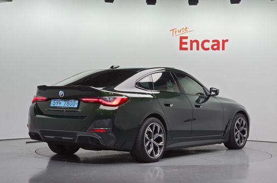 BMW i4 eDrive40 M Sports Pro — пробег 42 638 км — фото 2 из 5