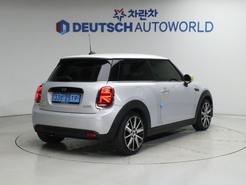 Mini Cooper SE Classic 3rd — пробег 37 467 км — фото 2 из 5