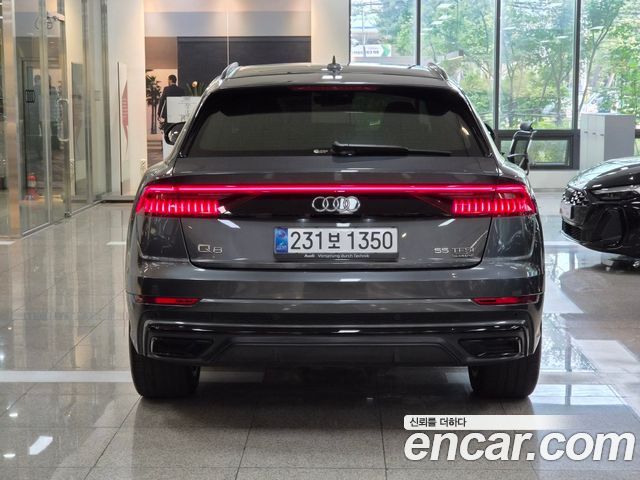Audi Q8 55 TFSI Quattro Premium — пробег 78 300 км — фото 4 из 5