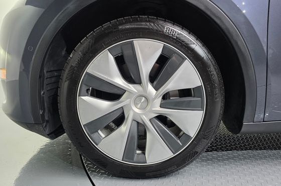 Tesla Model Y Long Range AWD — пробег 89 976 км — фото 5 из 5