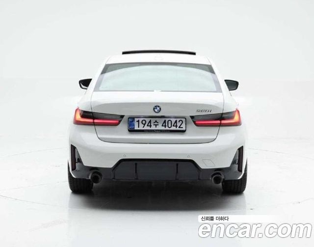 BMW 3-Series 320i M Sport — пробег 18 200 км — фото 5 из 5