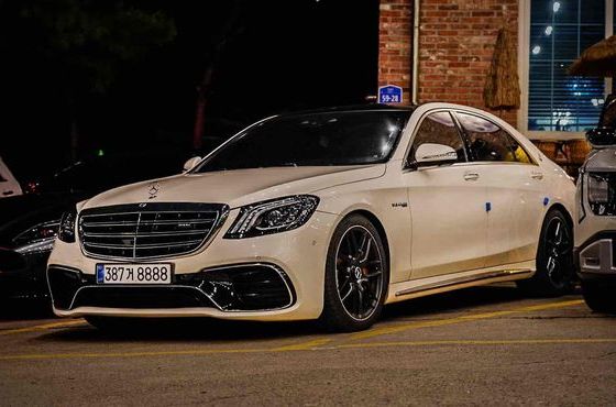 Mercedes-Benz S-Class S63 AMG 4MATIC+ — пробег 125 300 км — фото 1 из 5
