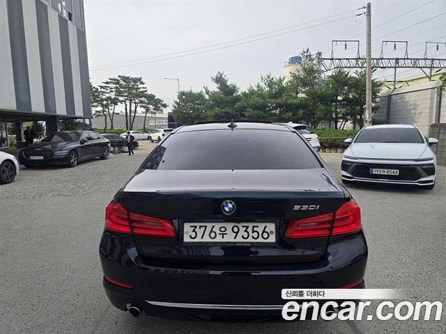 BMW 5-Series 530i Luxury Plus — пробег 65 453 км — фото 5 из 5