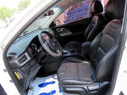 Kia Niro Luxury — пробег 171 833 км — фото 5 из 5