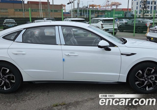 Hyundai Sonata 1.6 Turbo S — пробег 1 км — фото 2 из 5