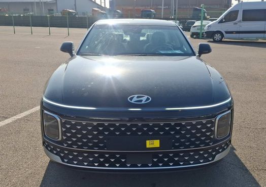 Hyundai Grandeur Premium — пробег 1 км — фото 1 из 5