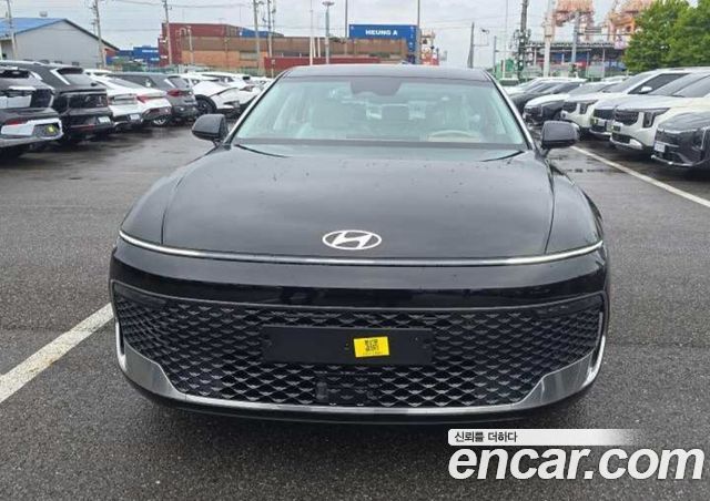 Hyundai Grandeur Premium — пробег 1 км — фото 1 из 5