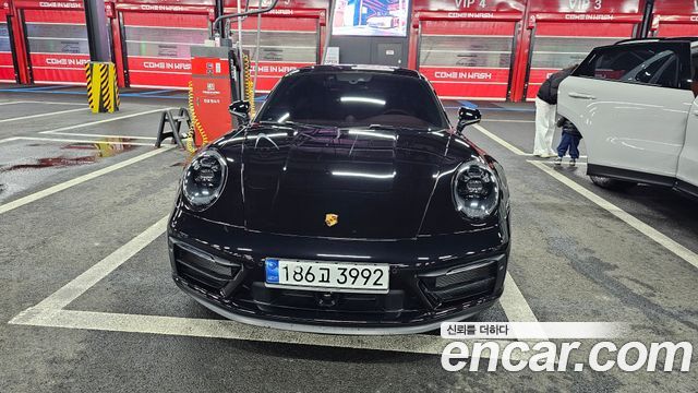 Porsche 911 Carrera GTS — пробег 13 000 км — фото 4 из 5