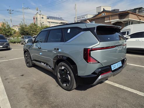 Kia EV5 Long Range 2WD Earth — пробег 7 919 км — фото 2 из 5