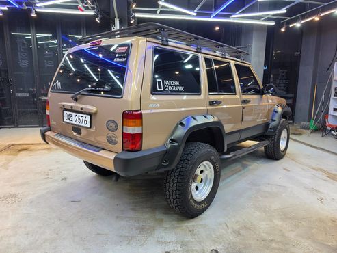Jeep Cherokee 2.5 XJ — пробег 262 700 км — фото 4 из 5