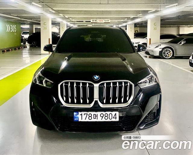 BMW X1 sDrive 20i M Sport — пробег 37 400 км — фото 3 из 5