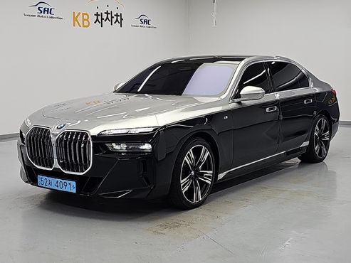 BMW i7 xDrive 60 M sport — пробег 16 050 км — фото 1 из 5